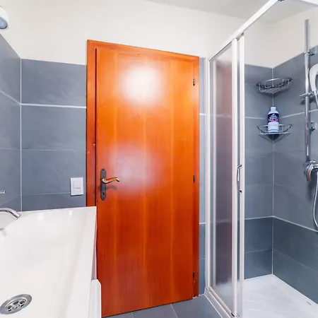 Casa de Férias Bianca By Gardadoma Brenzone sul Garda